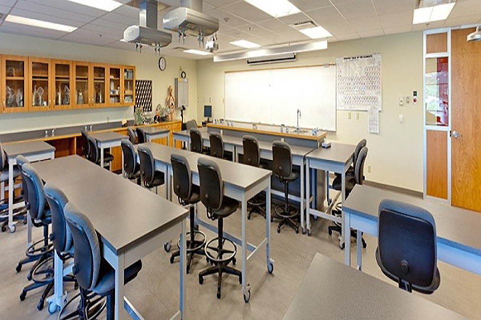 Phòng lab trang bị đầy đủ tiện nghi của Cao đẳng Bow Valley