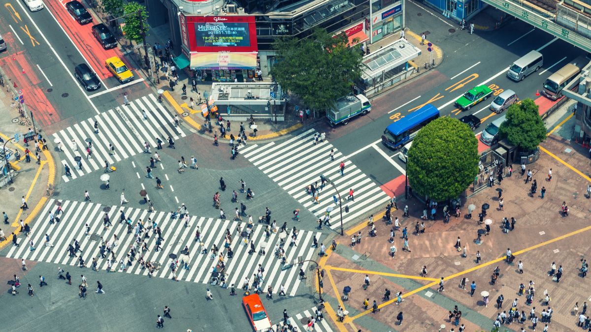 Giao lộ Shibuya - Nơi đây được mệnh danh là ngã tư đông người qua lại nhất trên thế giới